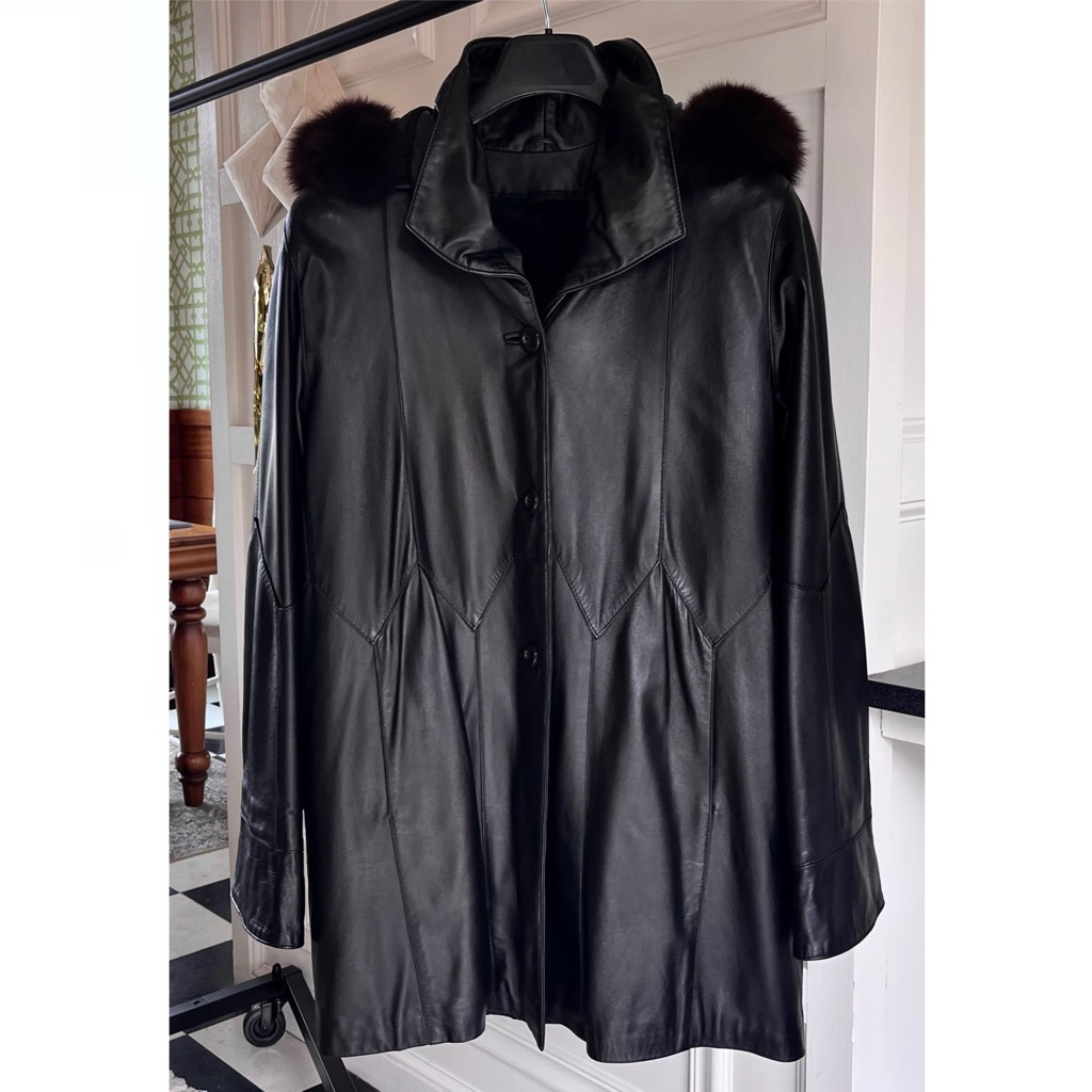 Women’s Black Leather Stroller With Matching Fox Fur Trim Hood & Mink Lining